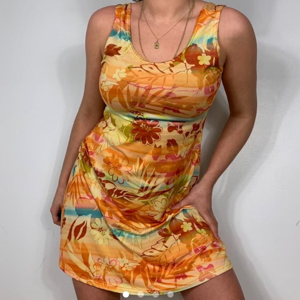 Y2K COCONUT GIRL HAWAIIAN FLOWERS MULTICOLOR ORANGE PINK SLEEVE LESS DRESS